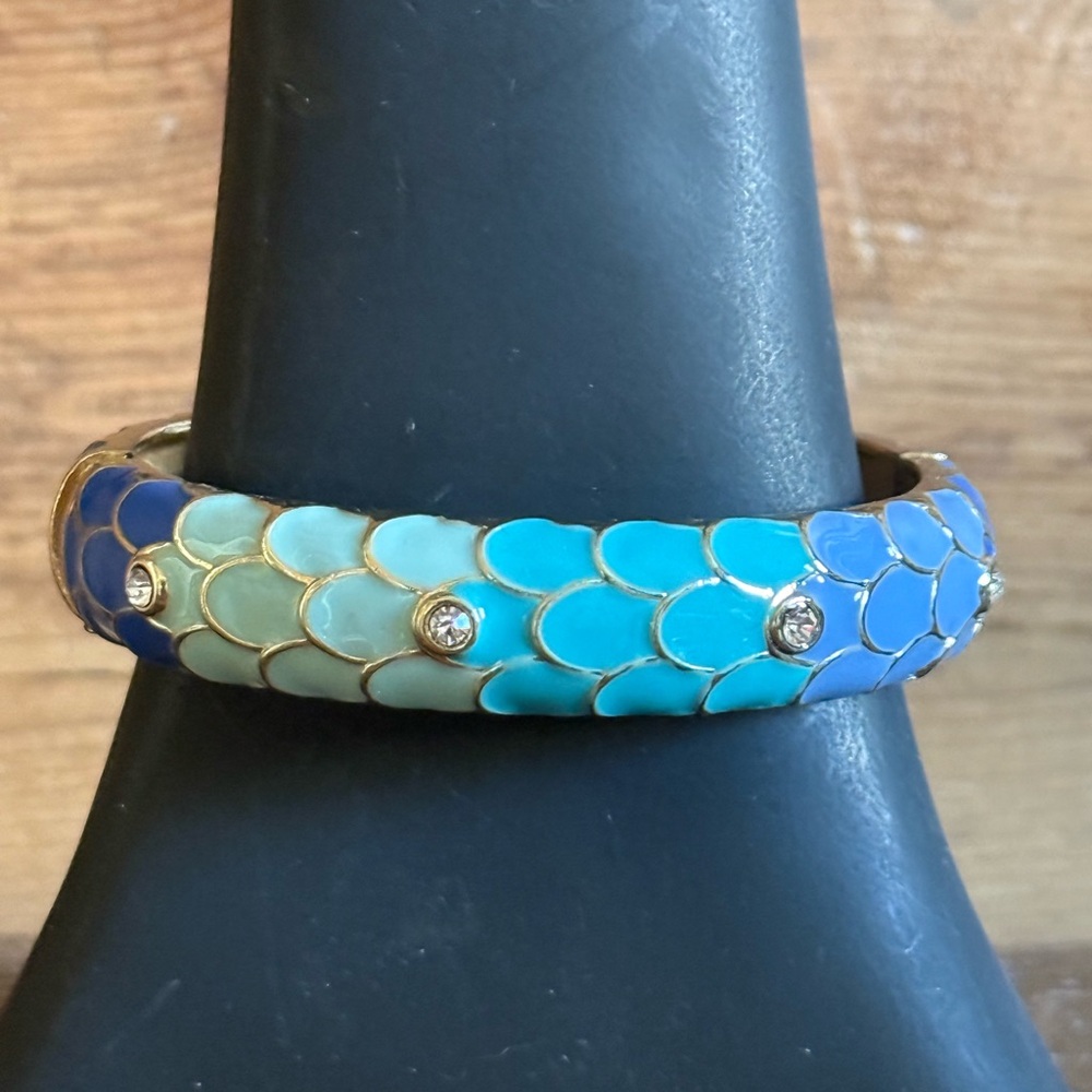 Talbots Enamel Hinged Bracelet - Picture 5 of 7
